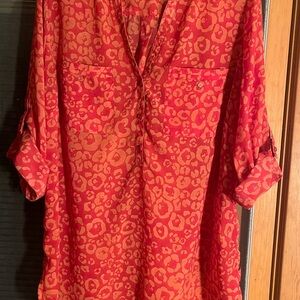 Women’s plus size 0X Apt. 9 blouse! Red and light colored animal print! GUC!